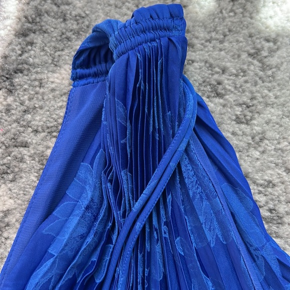 NWT Banana Republic Size Small Blue One Shoulder Top - Picture 13 of 17